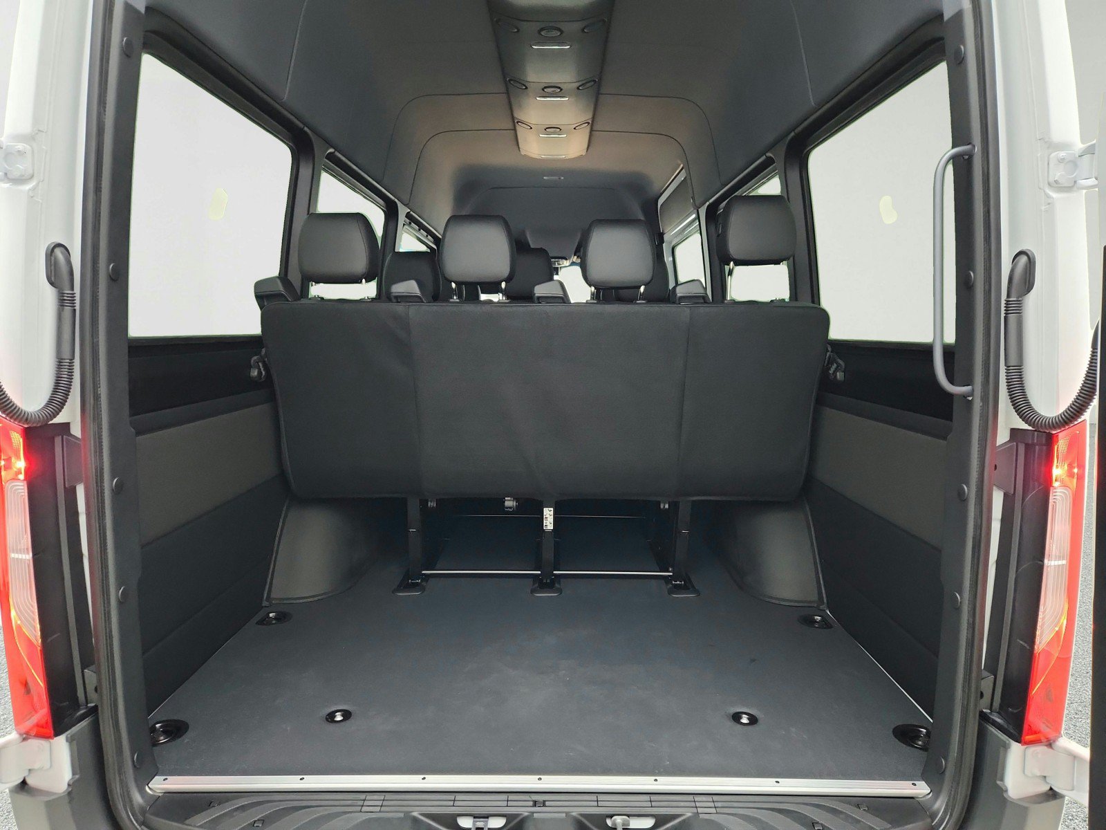 New 2026 Mercedes-Benz Sprinter 2500 image 26