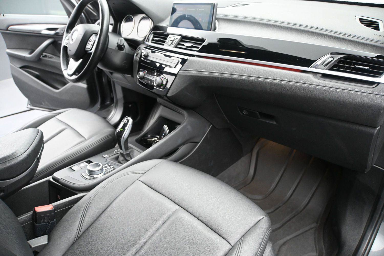 Used 2020 BMW X1 xDrive28i w/ Convenience Package AWD/4WD image 15