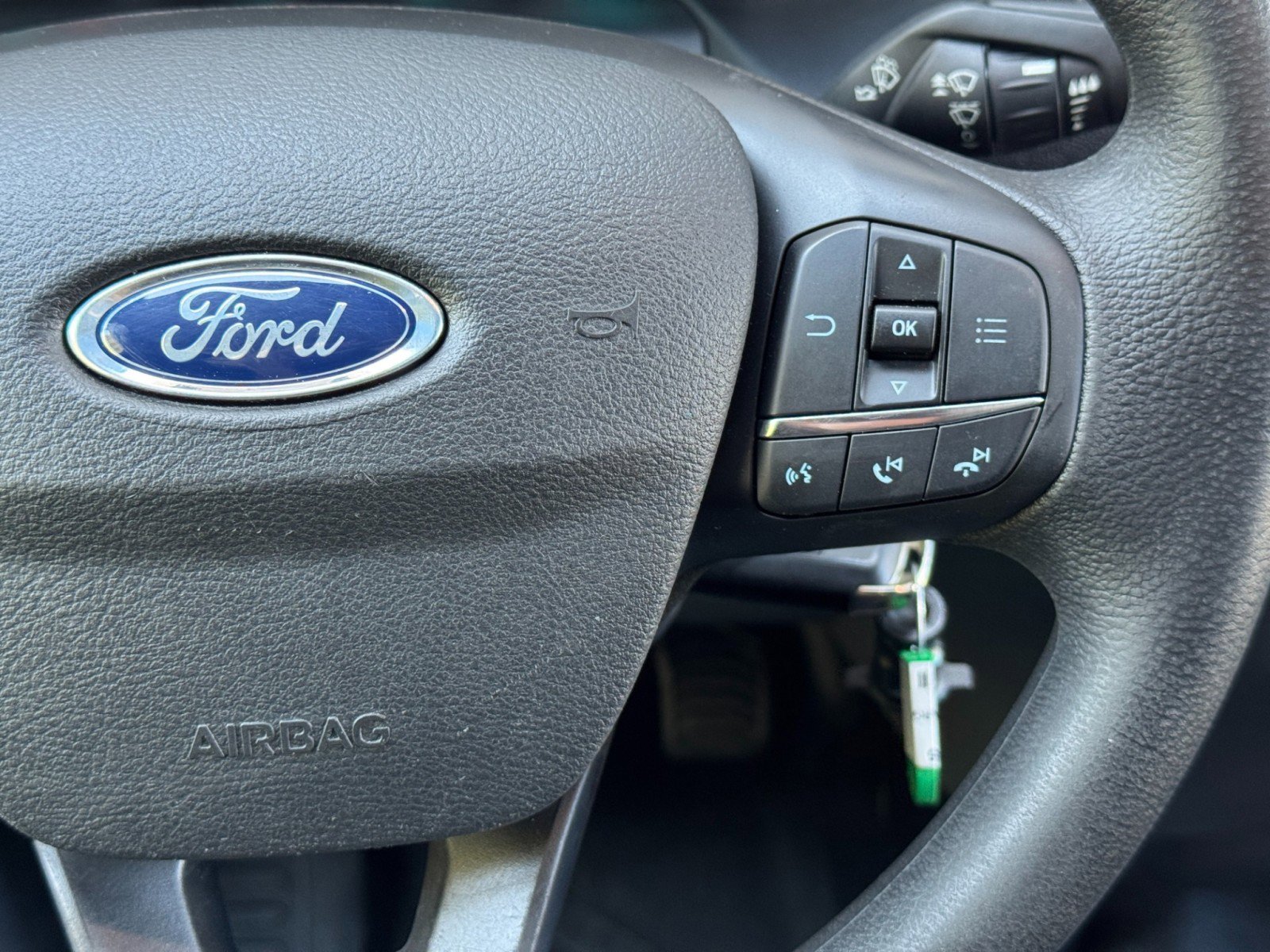 Used 2022 Ford E-Transit Medium Roof w/ Load Area Protection Package image 18