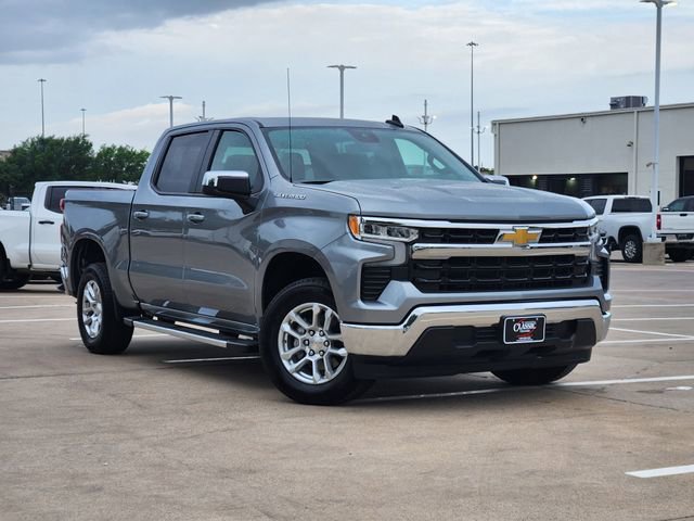 Used 2024 Chevrolet Silverado 1500 LT RWD image 2
