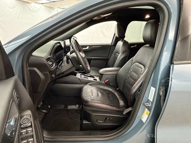 Certified 2023 Ford Escape ST-Line Elite w/ Premium Technology Package AWD/4WD image 14
