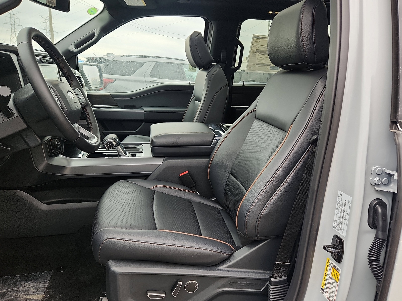 New 2025 Ford F150 Lariat w/ Equipment Group 502A High image 9