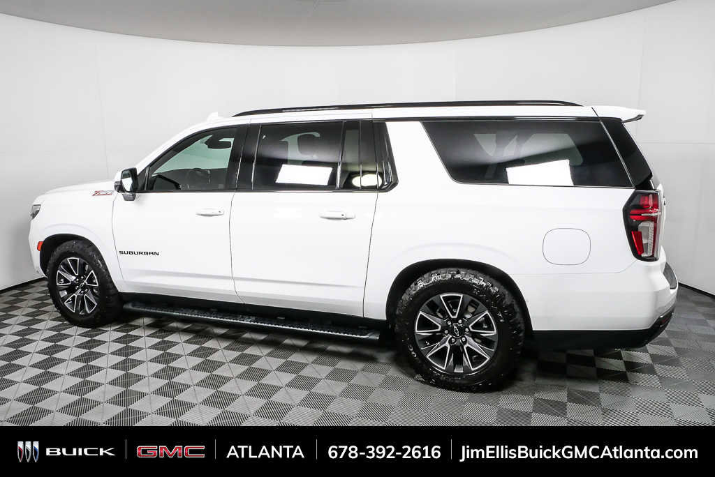 Used 2021 Chevrolet Suburban Z71 w/ Luxury Package image 32