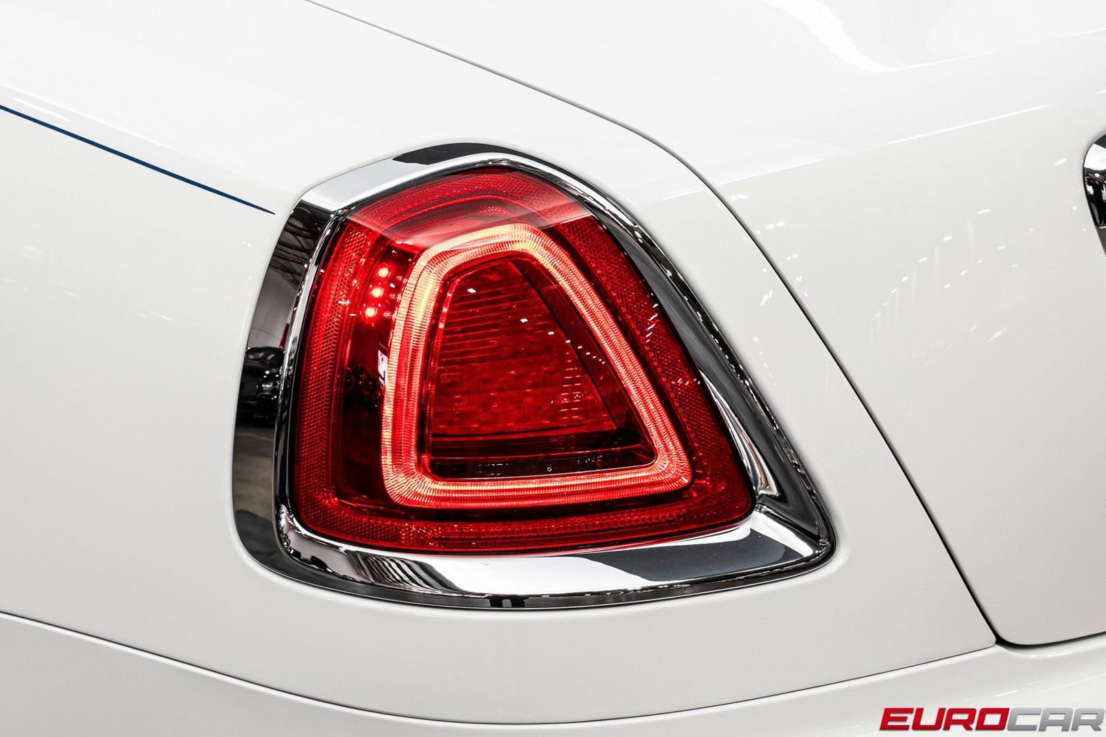 Used 2016 Rolls-Royce Dawn image 19