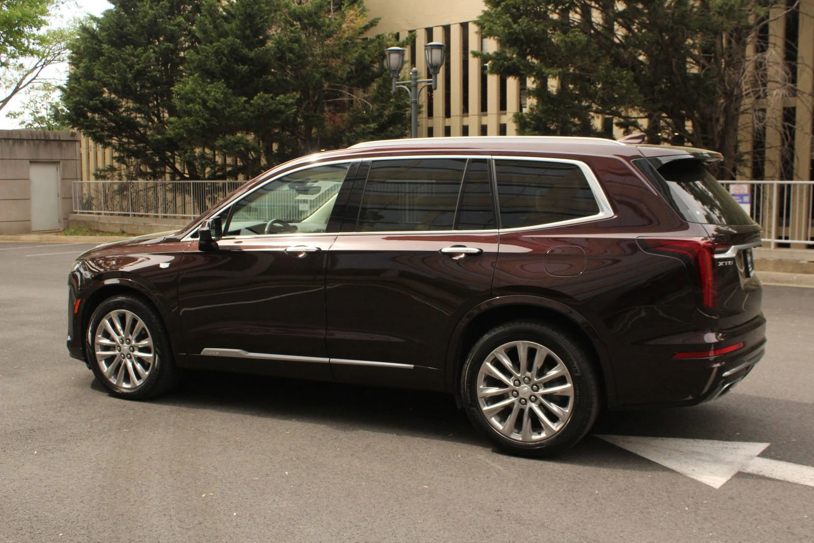 Used 2021 Cadillac XT6 Premium Luxury FWD image 9