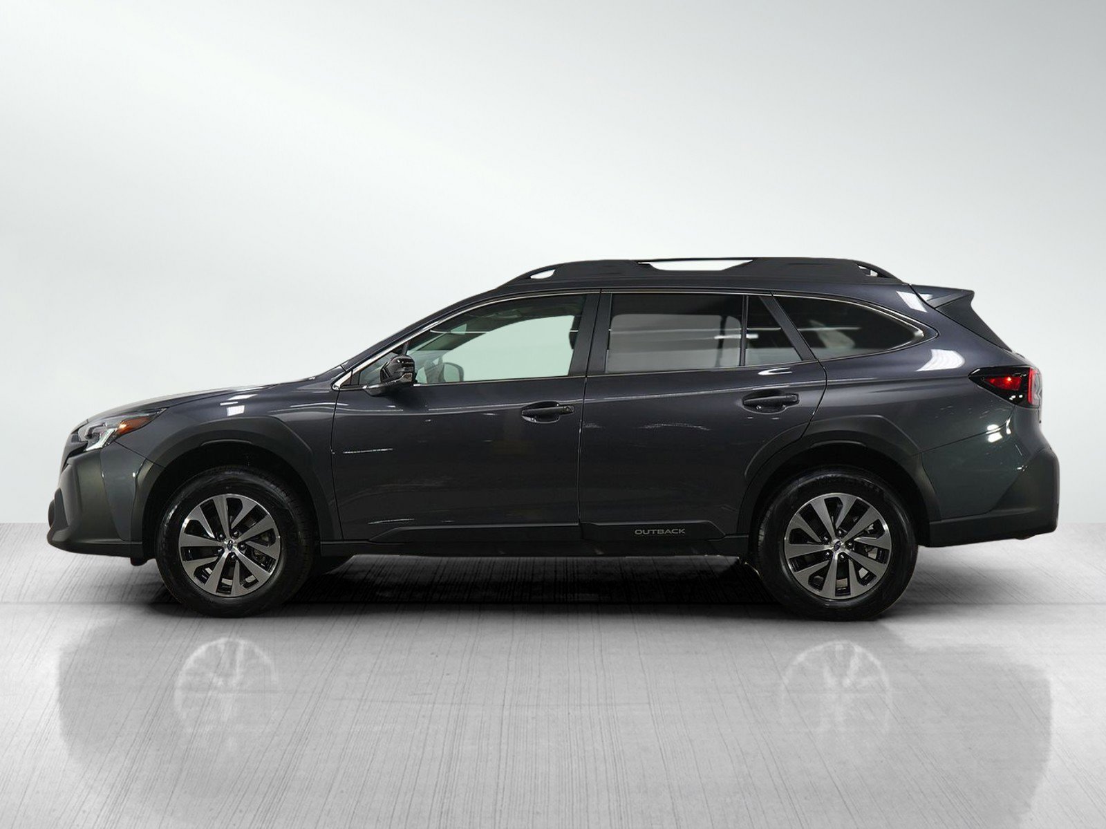 Certified 2025 Subaru Outback Premium image 2