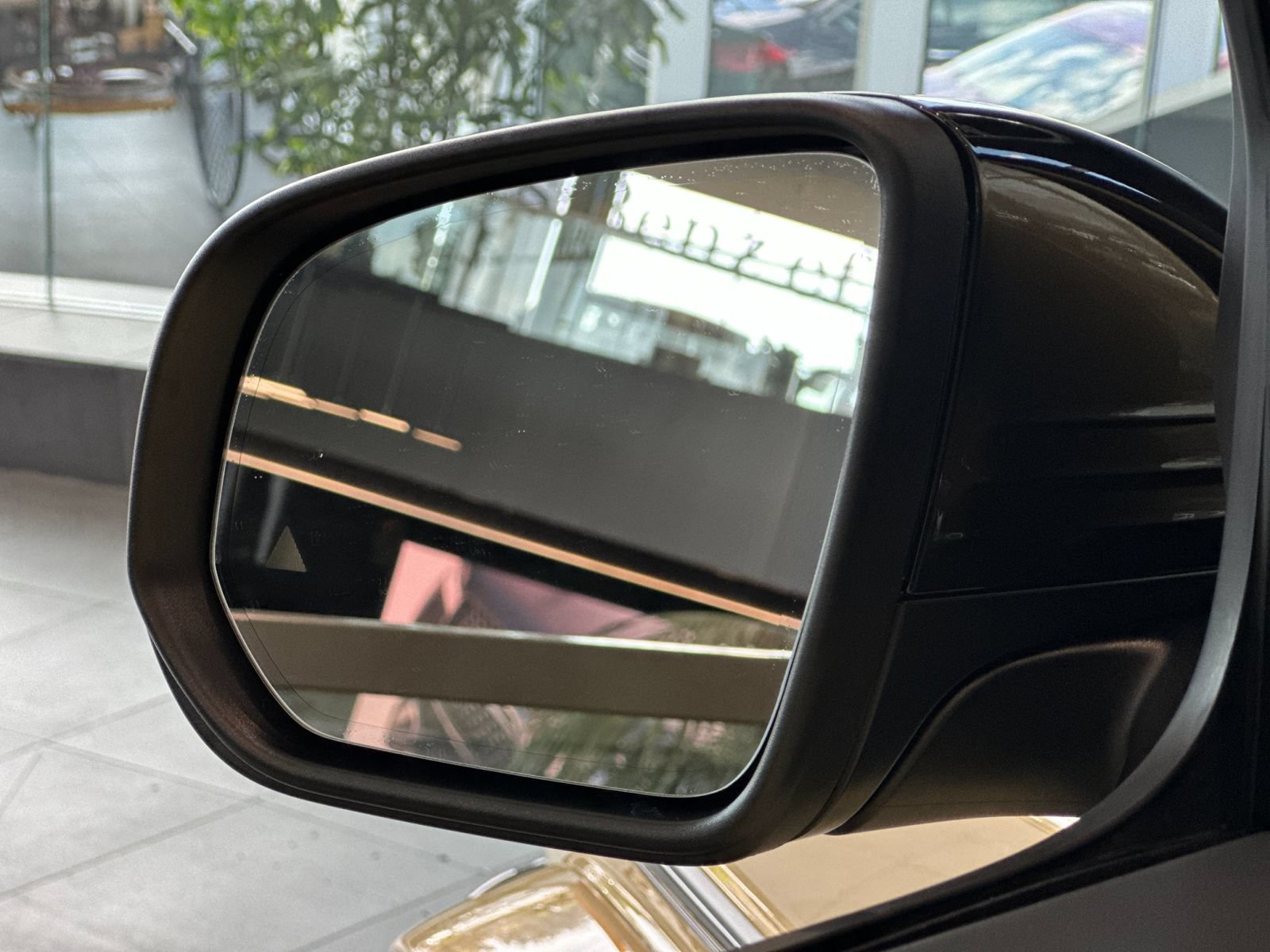 New 2026 Mercedes-Benz G 63 AMG 4MATIC image 9