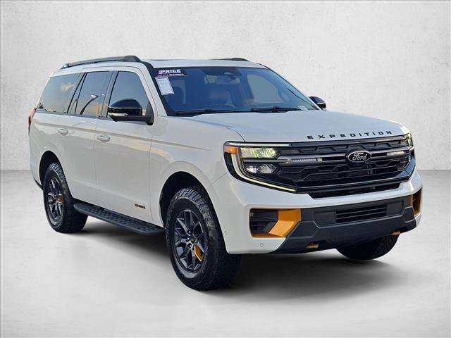 Used 2025 Ford Expedition Tremor AWD/4WD image 3