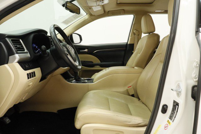 Used 2014 Toyota Highlander Limited FWD image 7