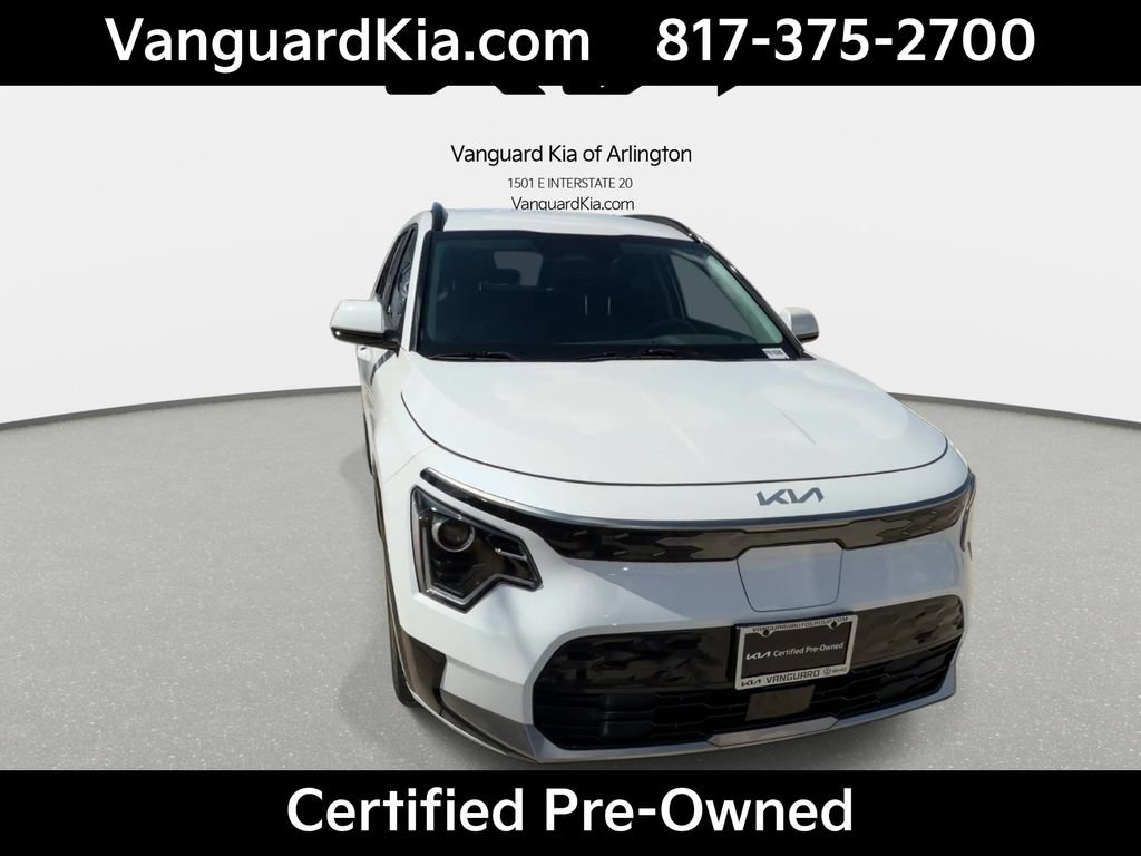 Certified 2024 Kia Niro Wind FWD image 3