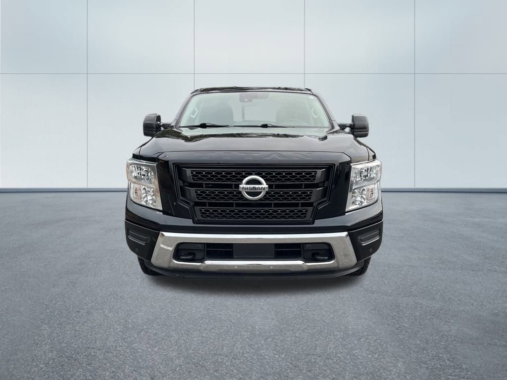 Used 2020 Nissan Titan SV w/ SV Convenience Package image 3