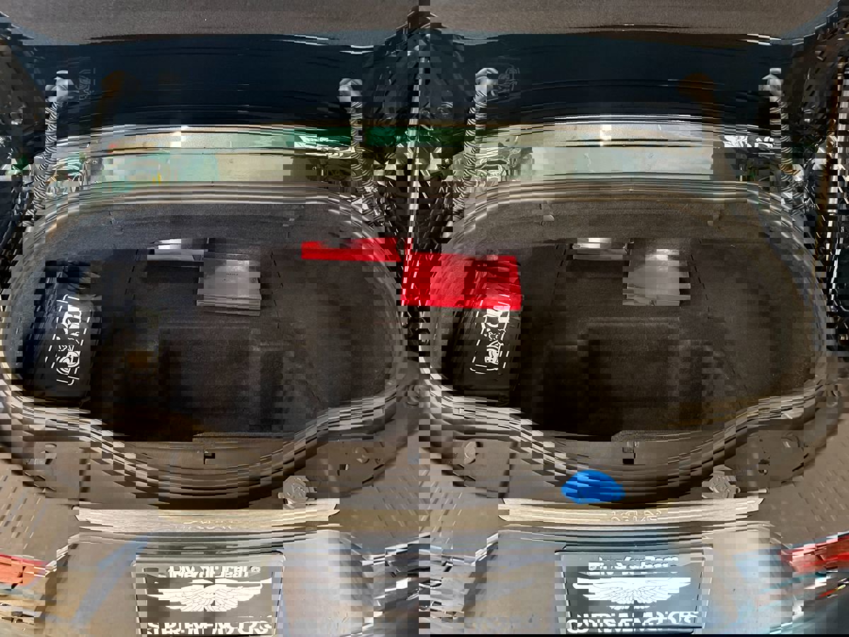 Used 2021 Jaguar F-TYPE R image 16