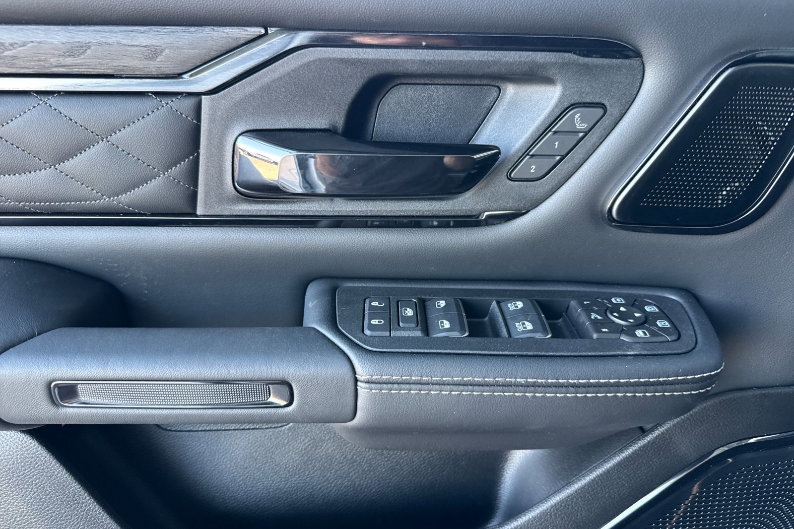 New 2026 RAM 1500 Limited image 10