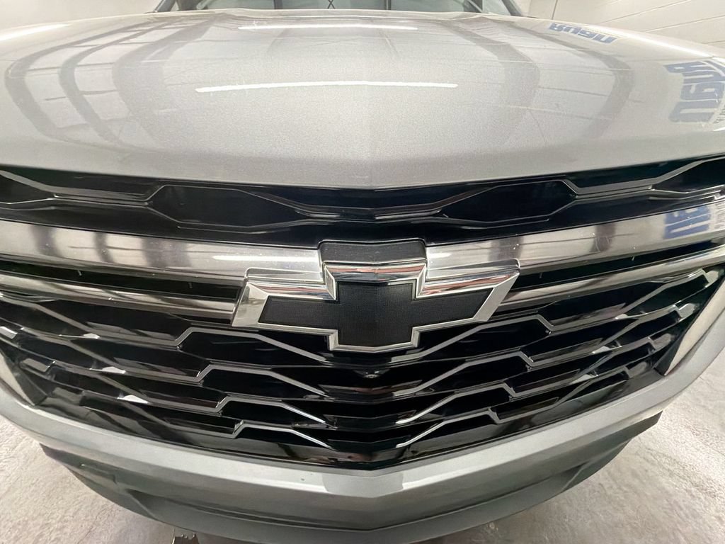 Used 2023 Chevrolet Traverse Premier w/ Redline Edition FWD image 32