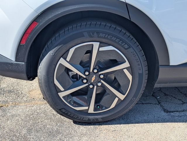 New 2026 Chevrolet Equinox EV LT FWD image 3