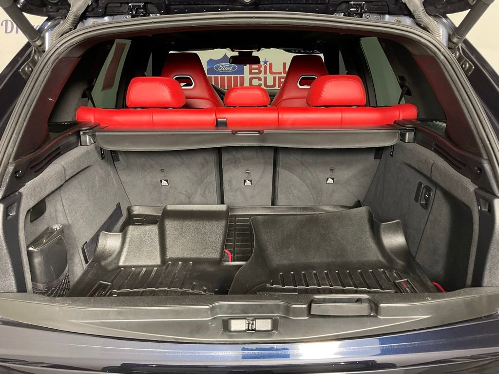 Used 2018 BMW X5 M image 11