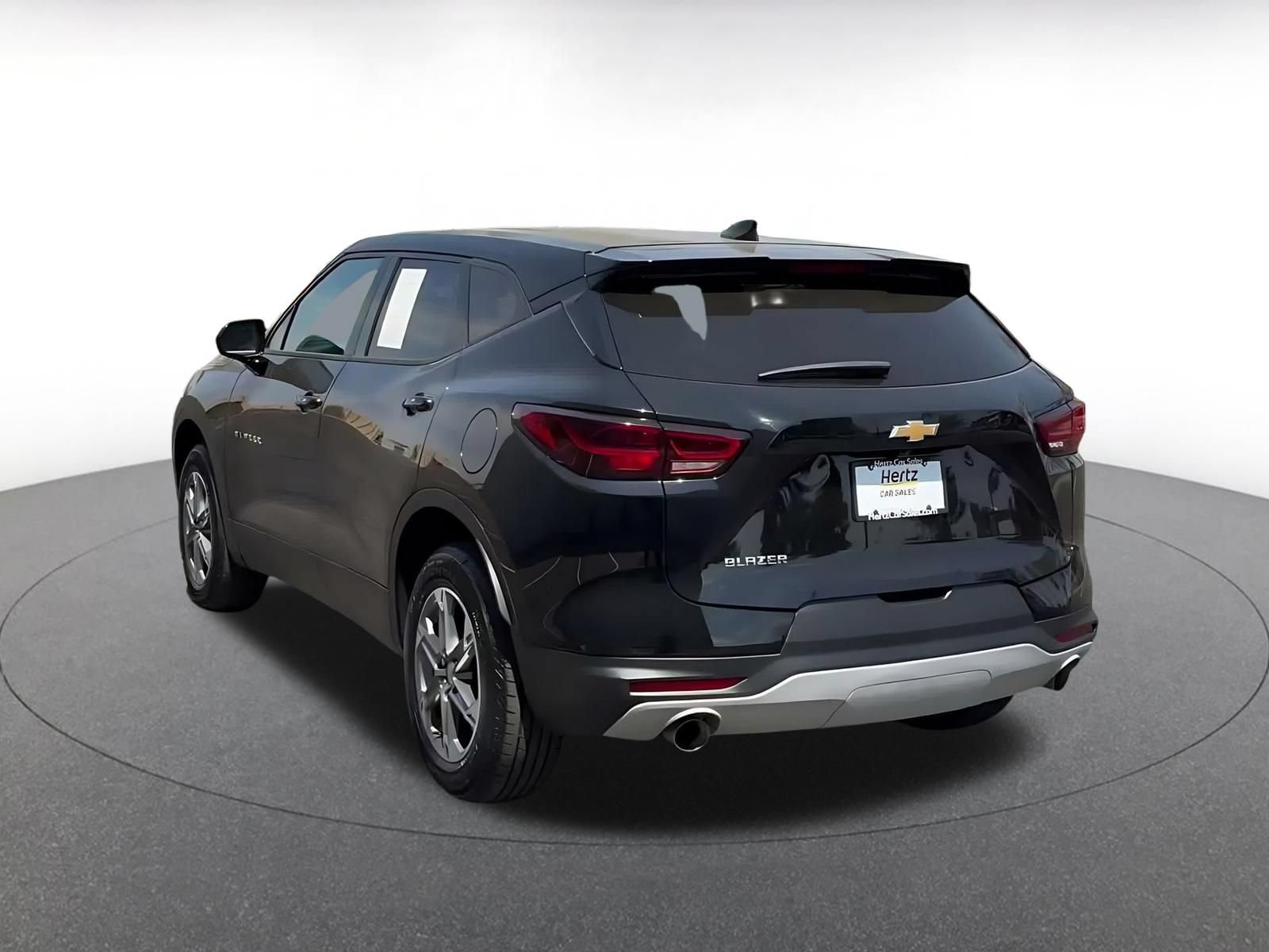 Used 2025 Chevrolet Blazer LT FWD image 11