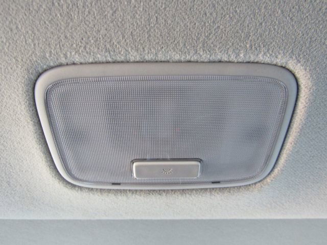 Used 2022 Hyundai Venue SEL FWD image 29