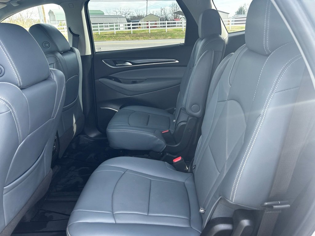 Used 2019 Buick Enclave Essence image 15