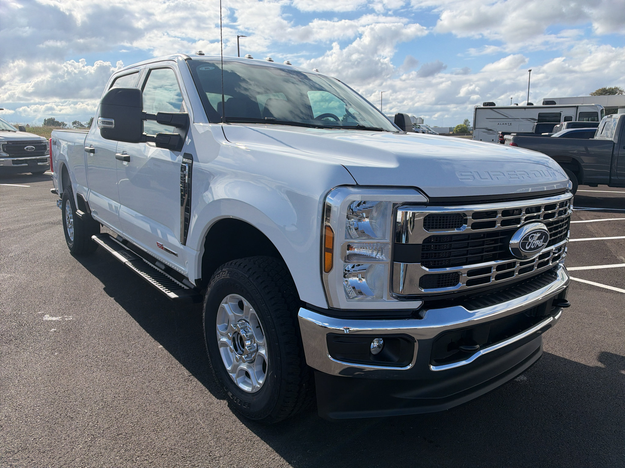 New 2027 Ford F250 XLT AWD/4WD image 3