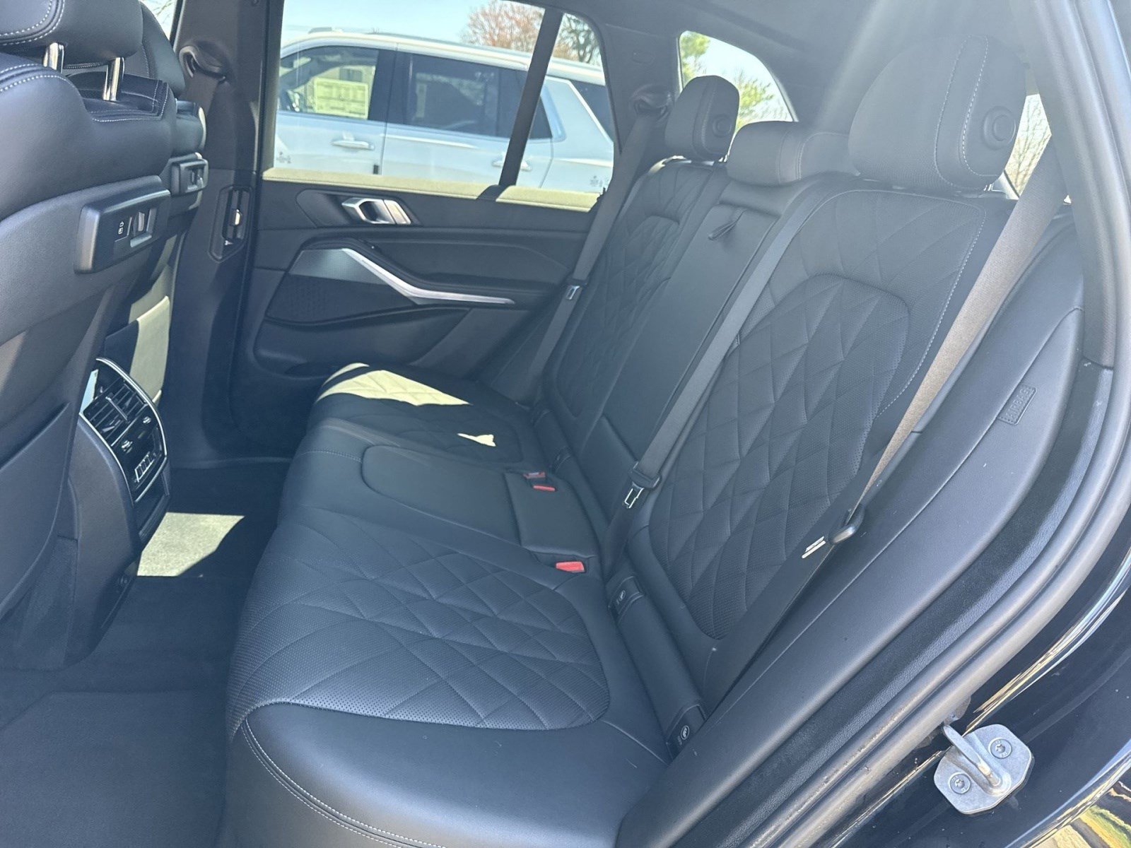 Used 2023 BMW X5 xDrive40i w/ M Sport Package image 22