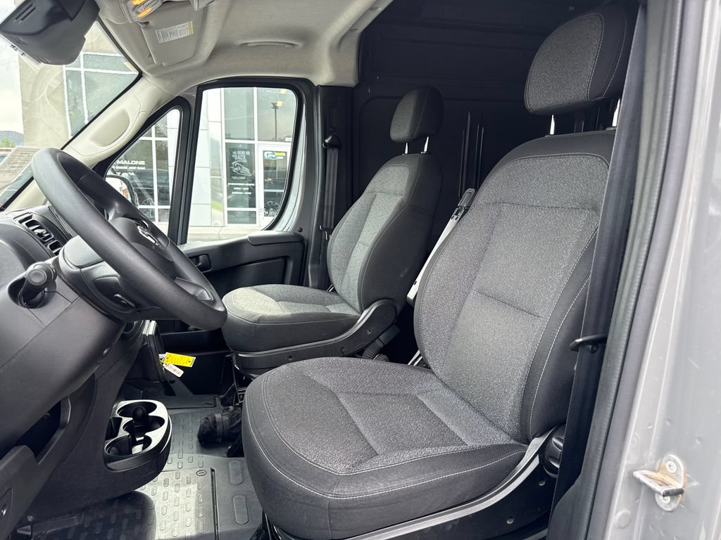 Used 2025 RAM ProMaster 2500 FWD image 9