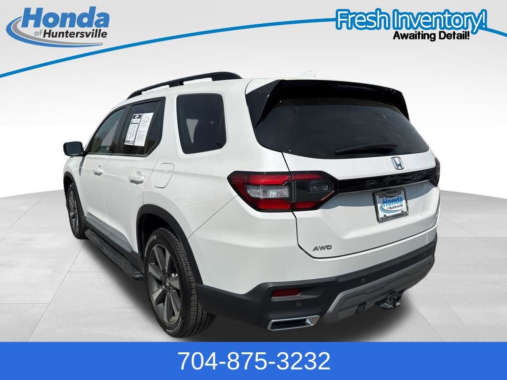 Used 2024 Honda Pilot Elite image 6
