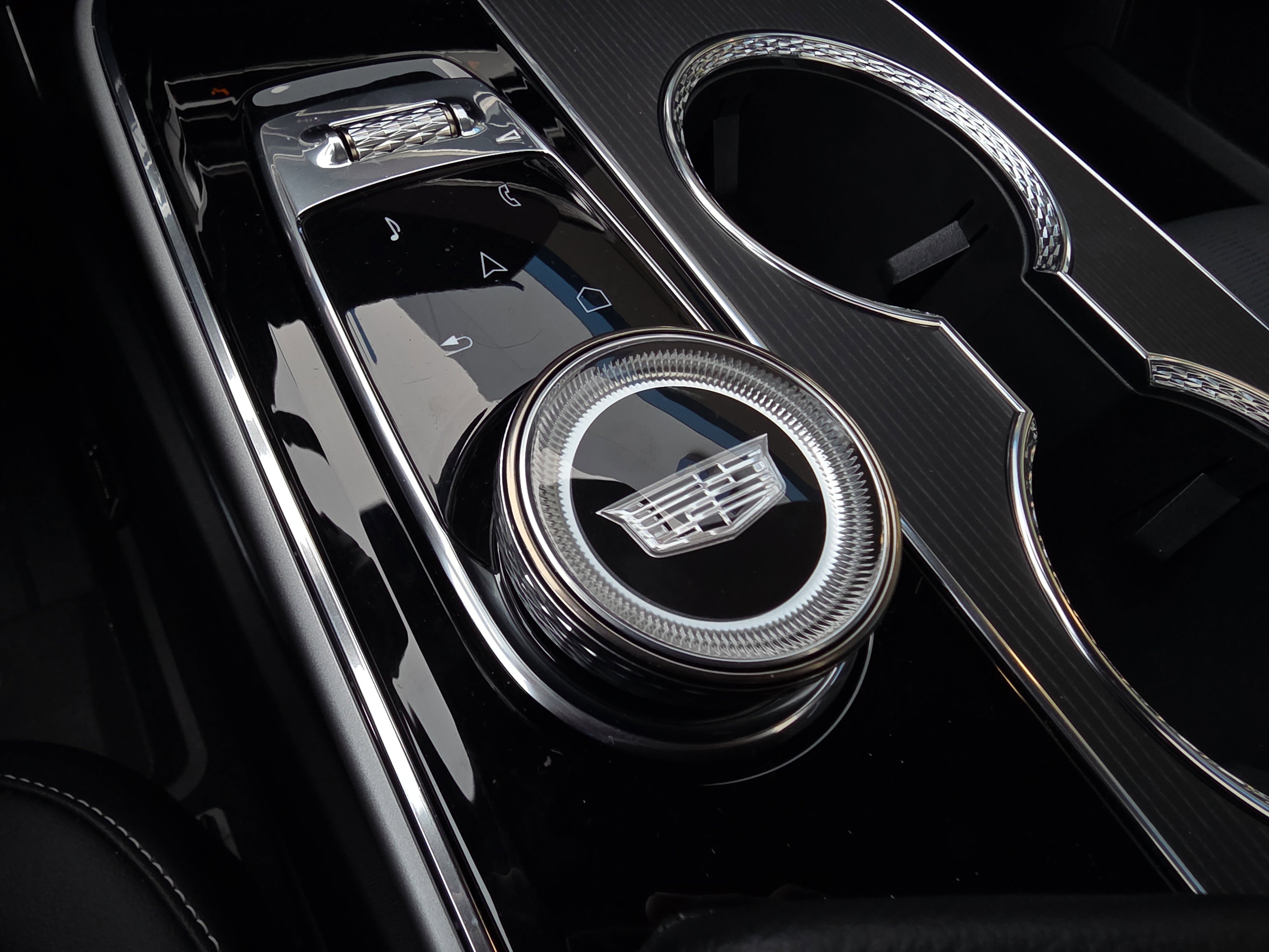 Used 2025 Cadillac Lyriq Sport image 30