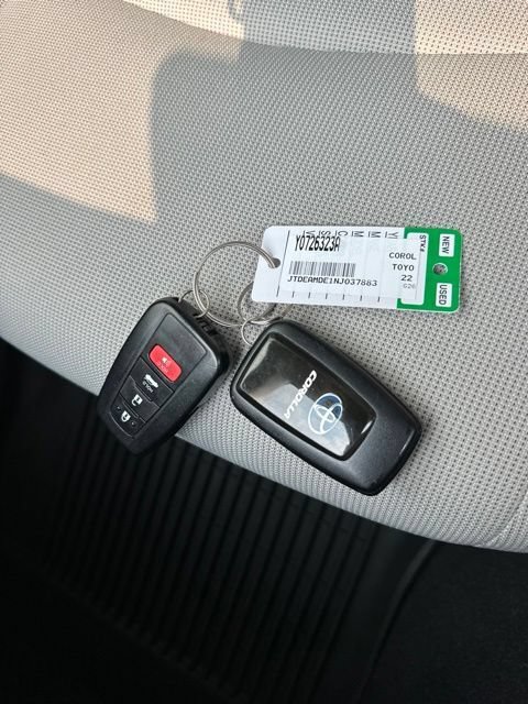 Used 2022 Toyota Corolla LE FWD image 34