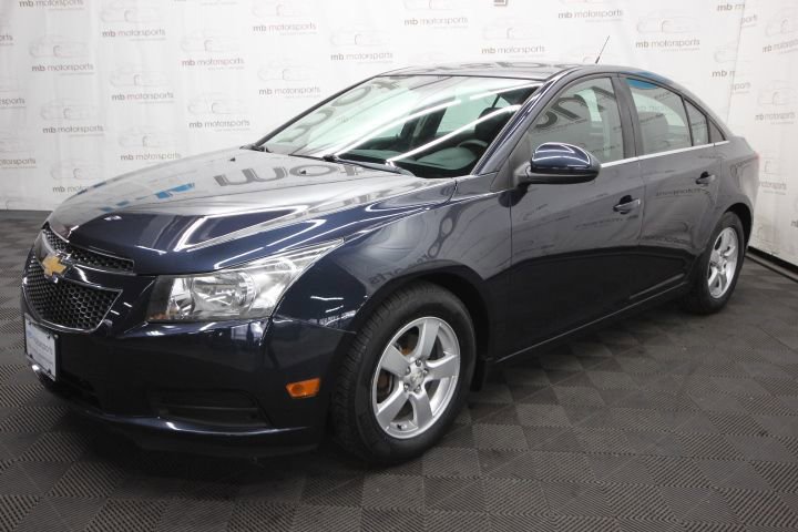 Used 2014 Chevrolet Cruze LT image 2