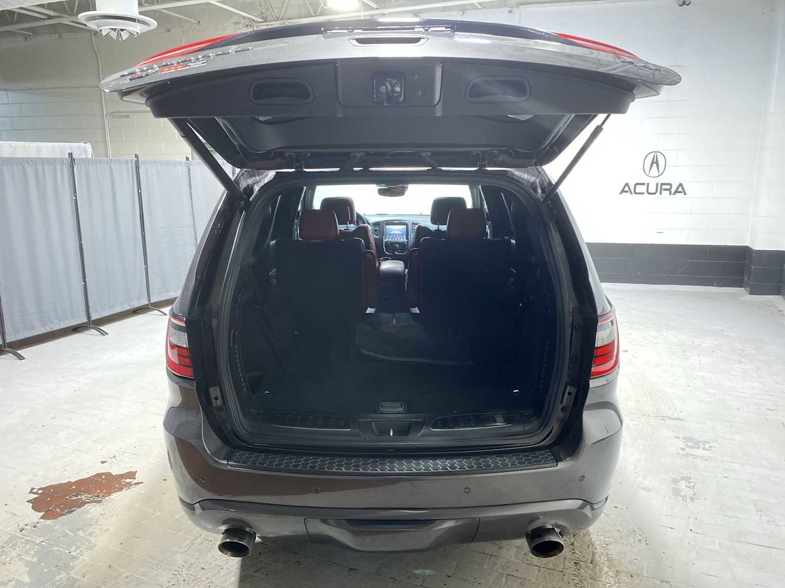 Used 2018 Dodge Durango R/T w/ Technology Group image 19