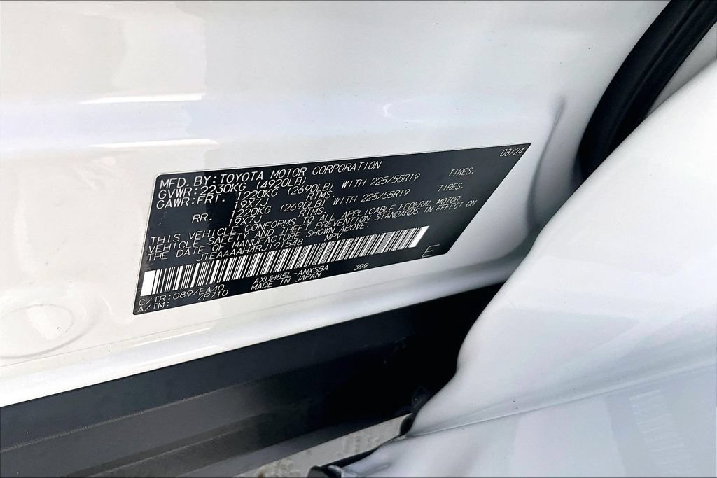 Used 2024 Toyota Venza Limited AWD/4WD image 19