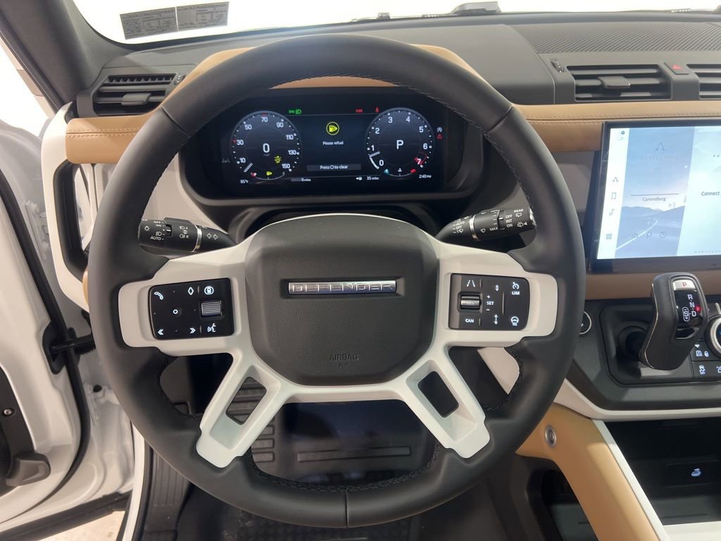 Used 2025 Land Rover Defender 110 S image 14