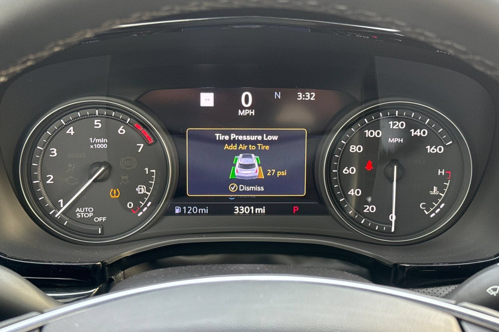 Used 2025 Cadillac XT5 Premium Luxury w/ LPO, Red Accent Package FWD image 35