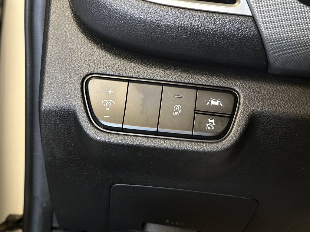 Used 2023 Kia Seltos LX AWD/4WD image 18