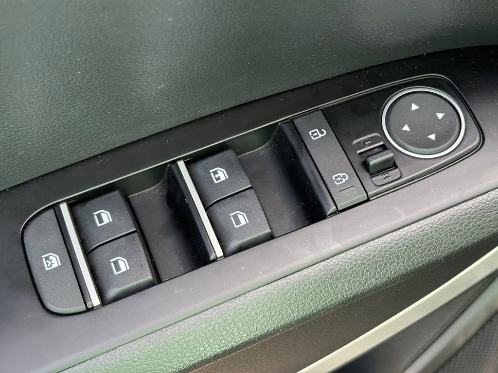 Used 2024 Kia Soul LX w/ Option Group 015 image 17