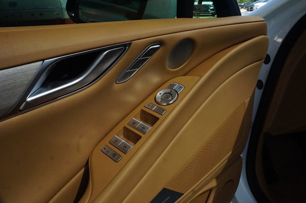New 2025 Genesis G80 2.5T Advanced image 14