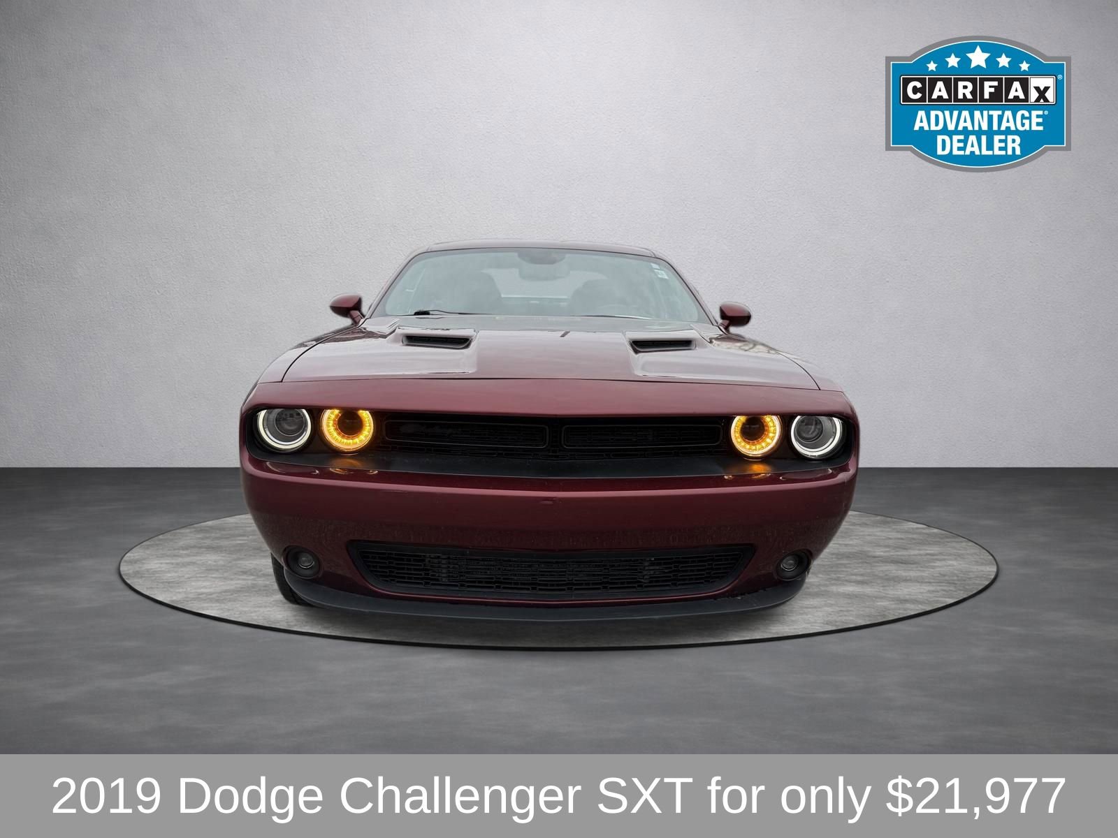 Used 2019 Dodge Challenger SXT w/ Blacktop Package image 8