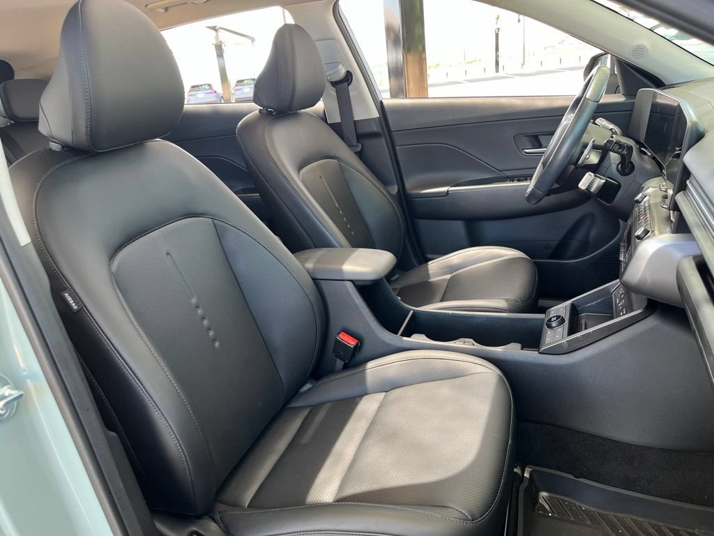 Used 2024 Hyundai Kona Limited FWD image 25