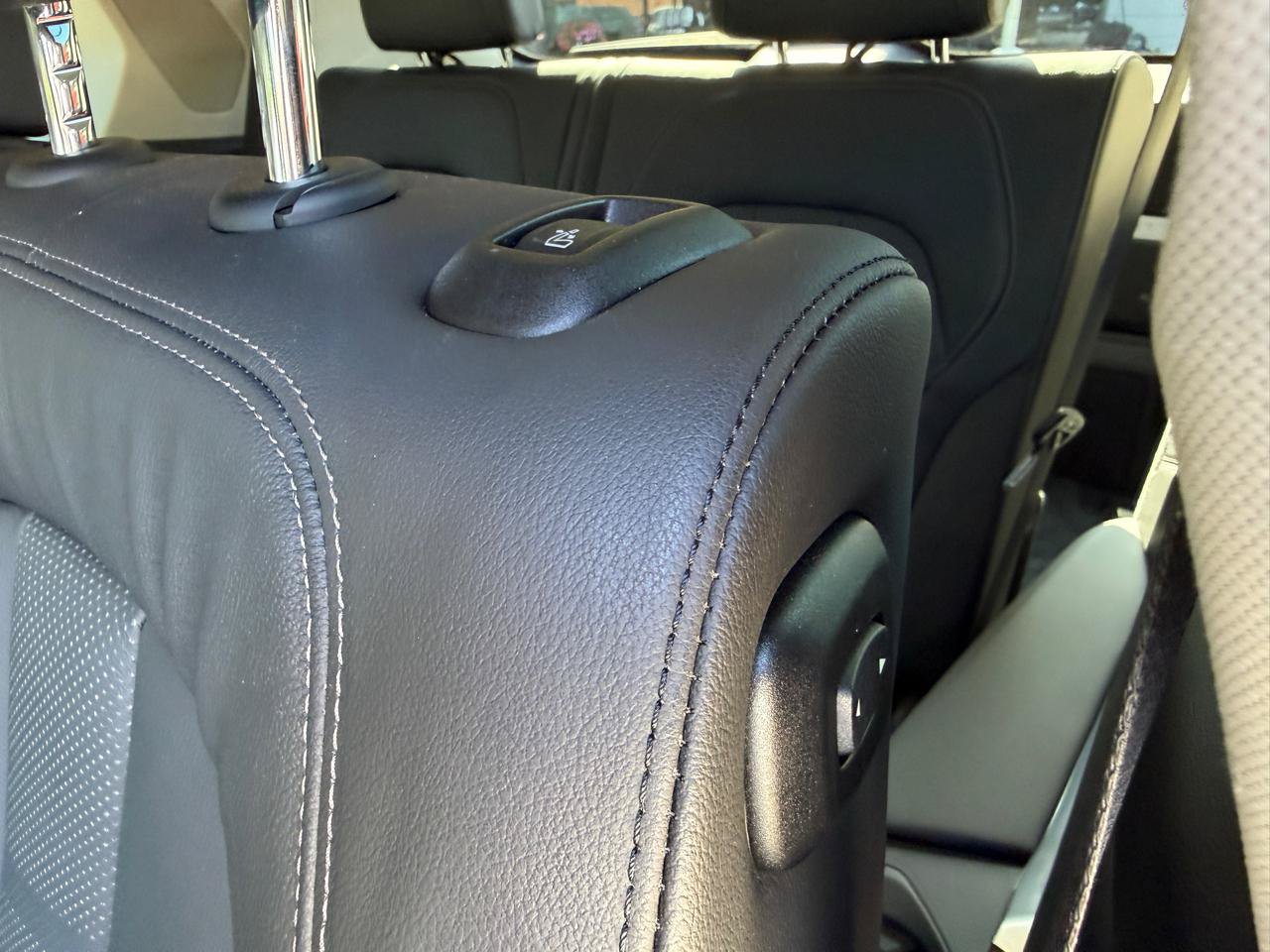 Used 2020 BMW X7 xDrive40i w/ Premium Package AWD/4WD image 33