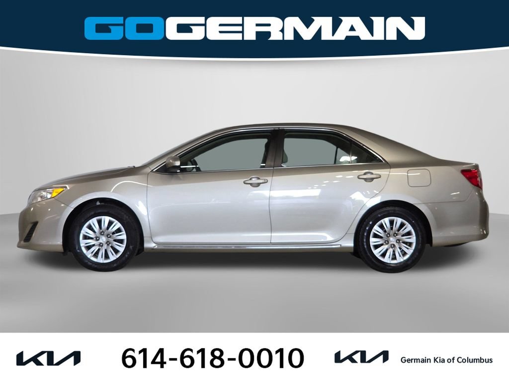 Used 2014 Toyota Camry LE FWD image 11