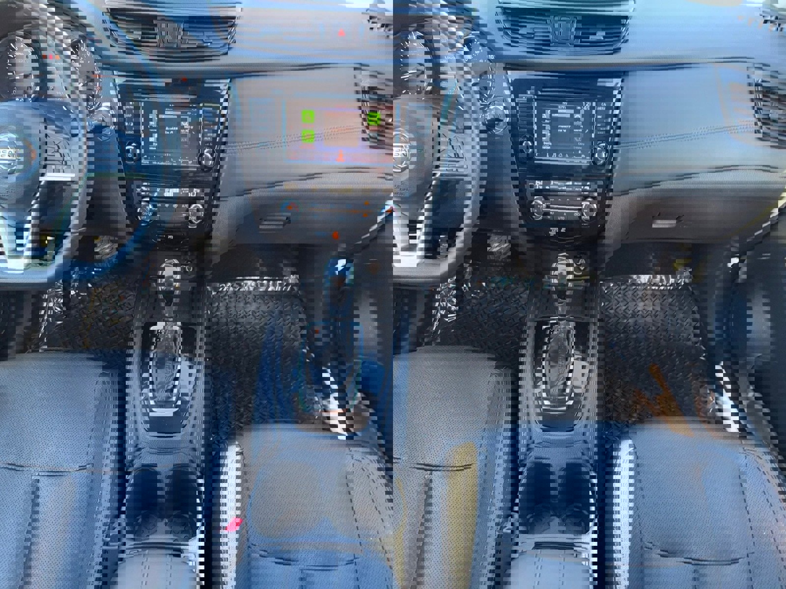 Used 2018 Nissan Rogue SL image 13