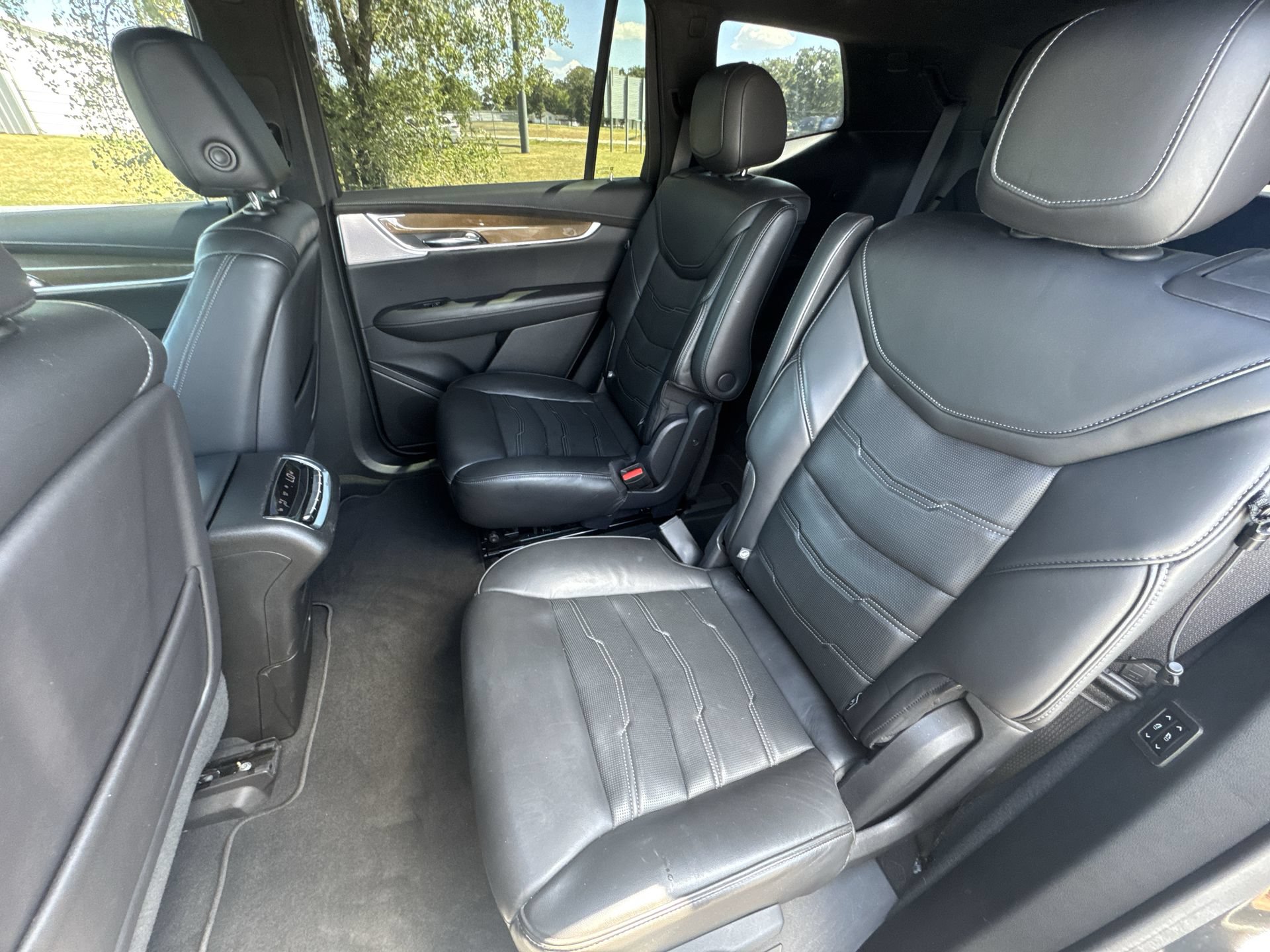 Certified 2020 Cadillac XT6 Premium Luxury w/ Platinum Package AWD/4WD image 22