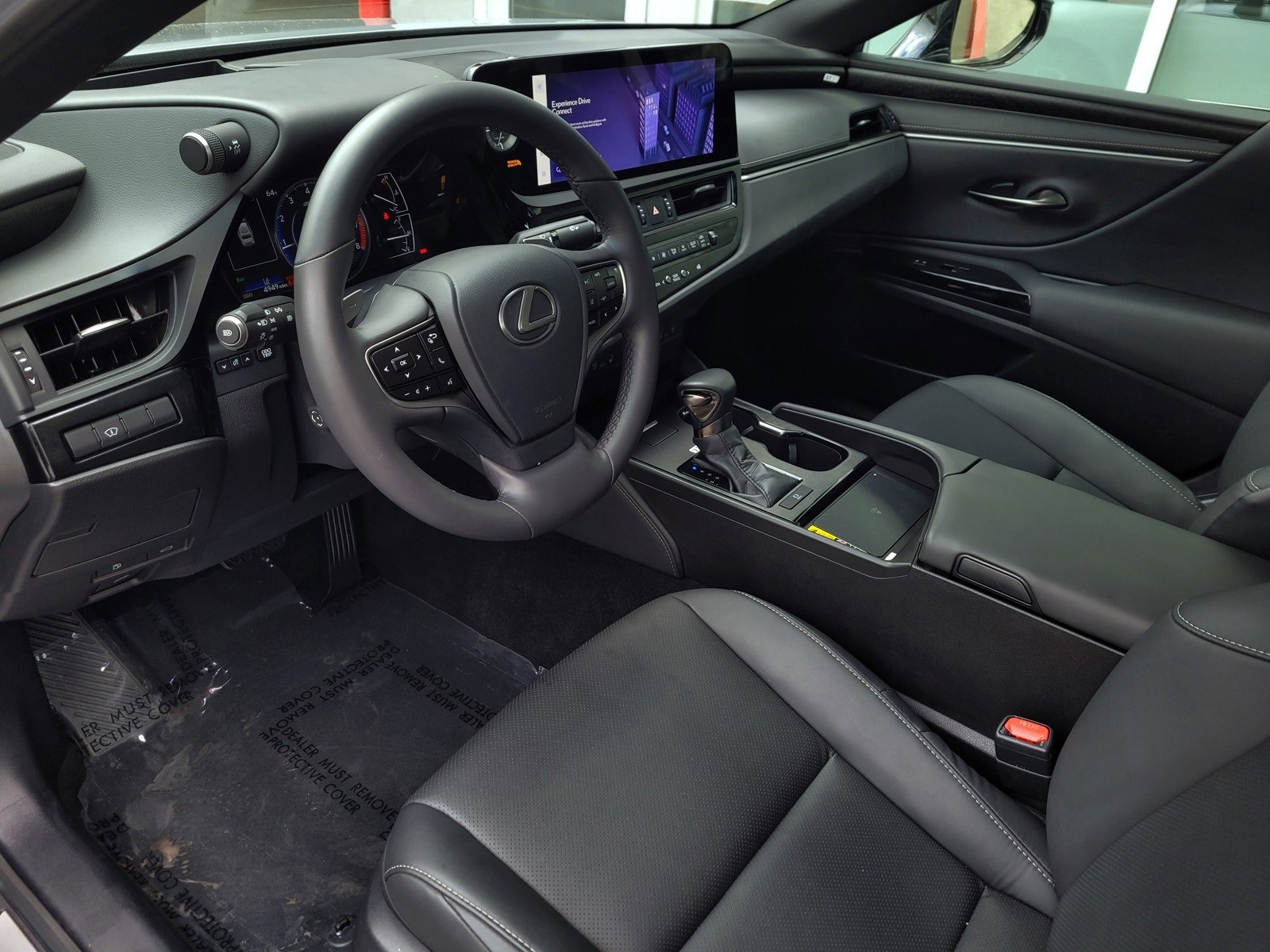 Used 2024 Lexus ES 250 w/ Premium Package image 7