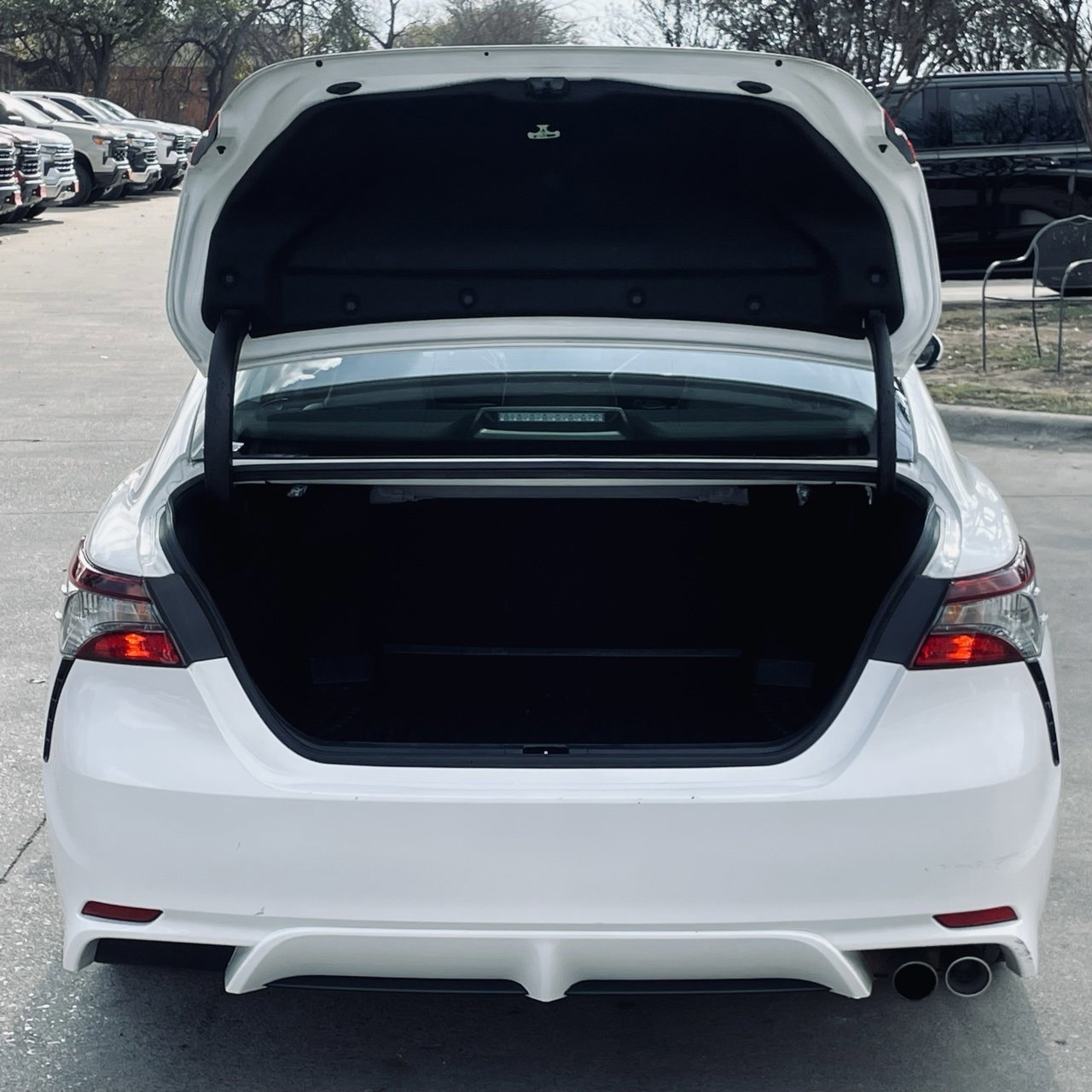 Used 2024 Toyota Camry SE image 23