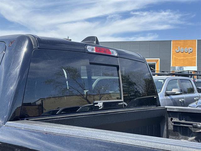 Used 2023 RAM 1500 Laramie AWD/4WD image 7