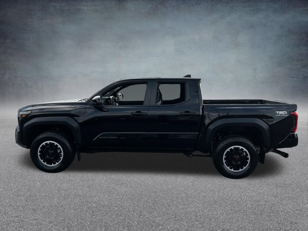 Used 2024 Toyota Tacoma TRD Off-Road AWD/4WD image 4