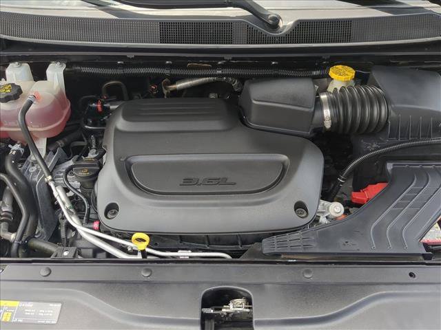 Used 2023 Chrysler Voyager LX FWD image 22