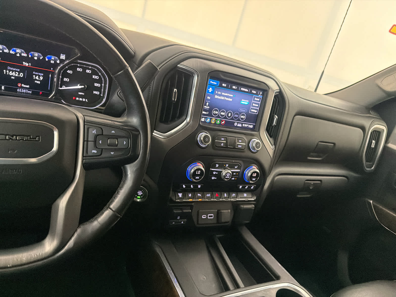 Used 2020 GMC Sierra 3500 Denali w/ Denali Ultimate Package AWD/4WD image 18