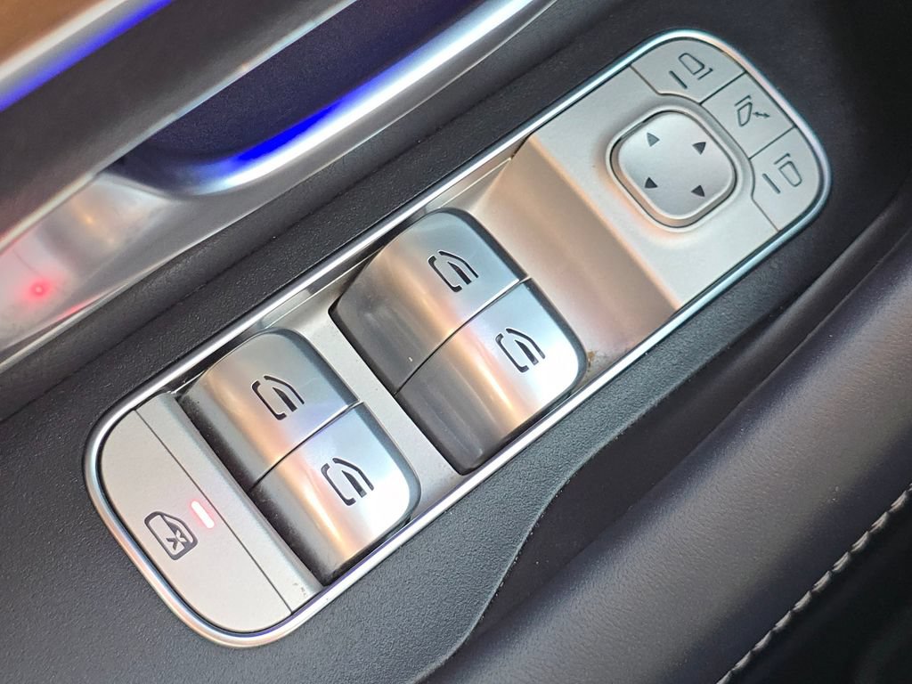 Used 2024 Mercedes-Benz GLS 580 4MATIC image 27